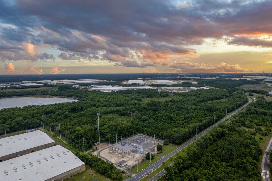 More Photos Of 9250 Drummond Creek Dr, Jacksonville Unknown For Lease