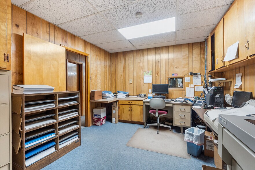 More Photos Of 257 W Nicholson Rd, Audubon Office For Sale
