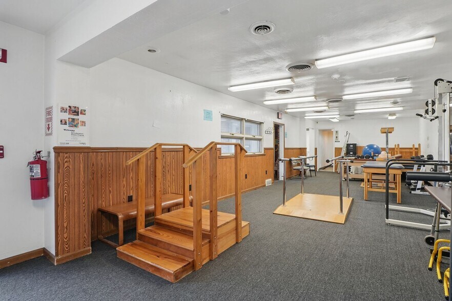 More Photos Of 507 Pittsburgh St, Springdale Rehabilitation Center For Sale