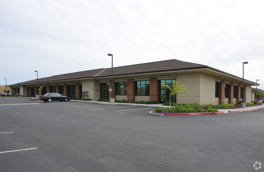 More Photos Of 9390 Big Horn Blvd, Elk Grove Office For Sale