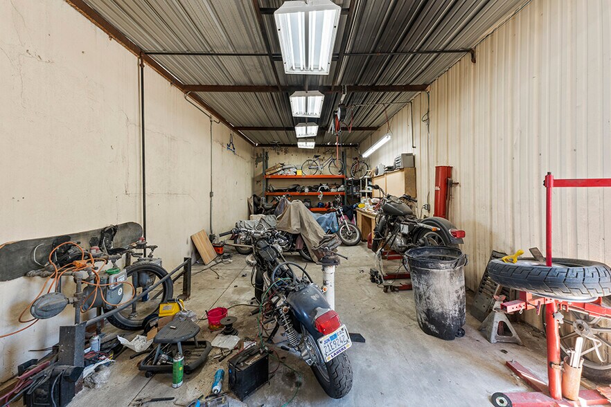 More Photos Of 7438 Varna Ave, North Hollywood Warehouse For Sale