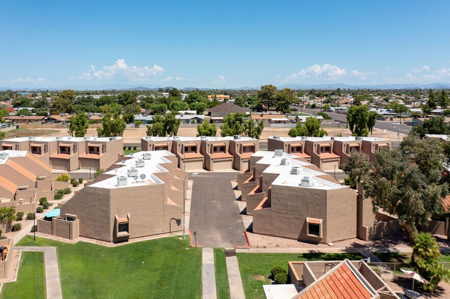 More Photos Of 7430-7448 N 43rd Dr, Glendale Apartments For Sale