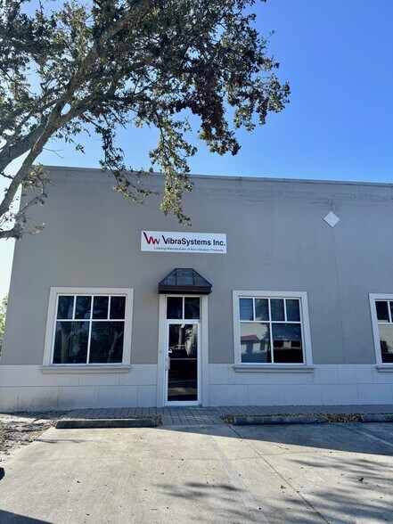 More Photos Of 10981 Harmony Park Dr, Bonita Springs Warehouse For Sale