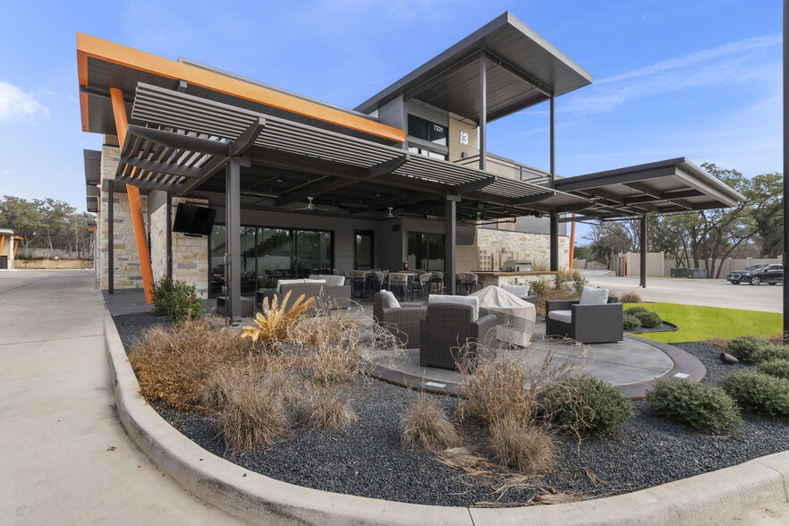 More Photos Of 7231 Stonewall Bnd, San Antonio Self Storage For Sale