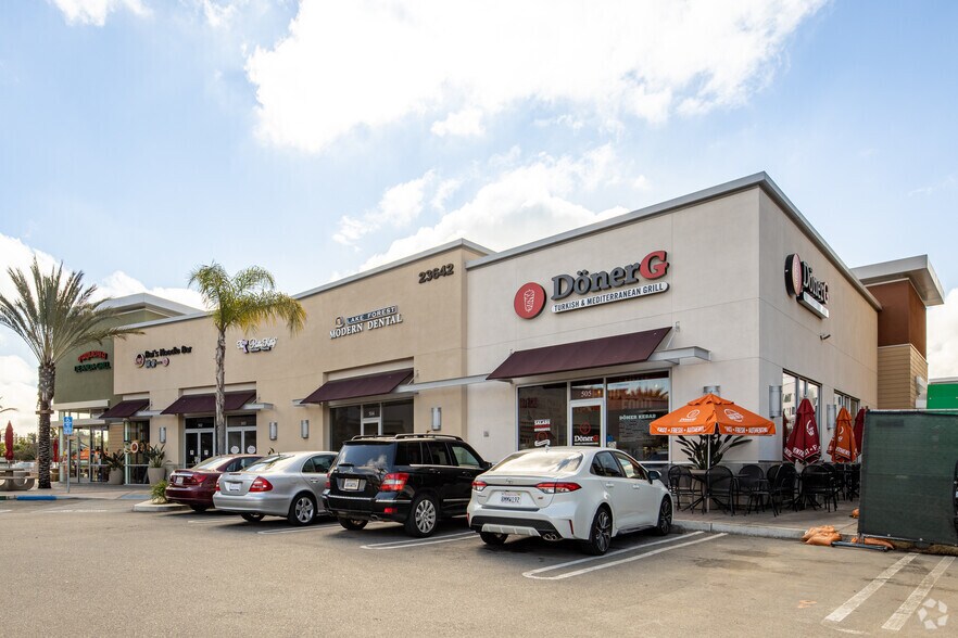 More Photos Of 23642 Rockfield Blvd, Lake Forest General Retail For Lease