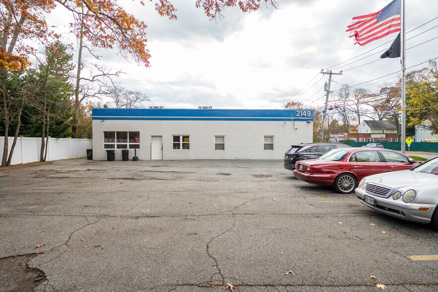 More Photos Of 2149 Wantagh Ave, Wantagh Office For Sale
