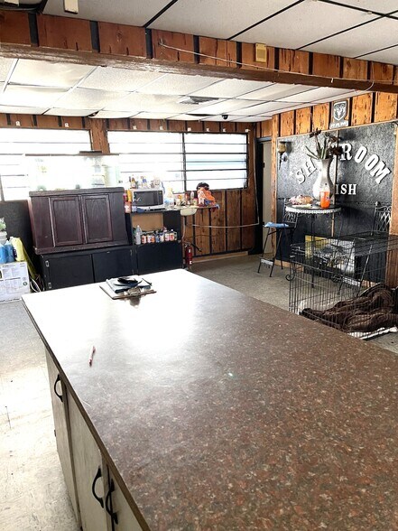 More Photos Of 1095 US Highway 17 S, Bartow Auto Repair For Sale