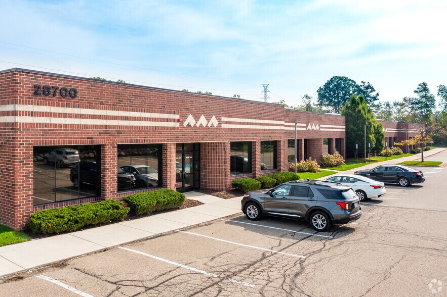More Photos Of 28700 Cabot Dr, Novi Light Manufacturing For Lease