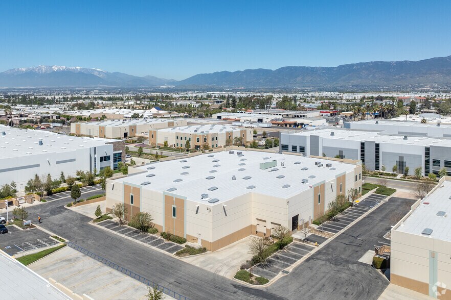 More Photos Of 1645 W Park Ave, Redlands Distribution For Lease