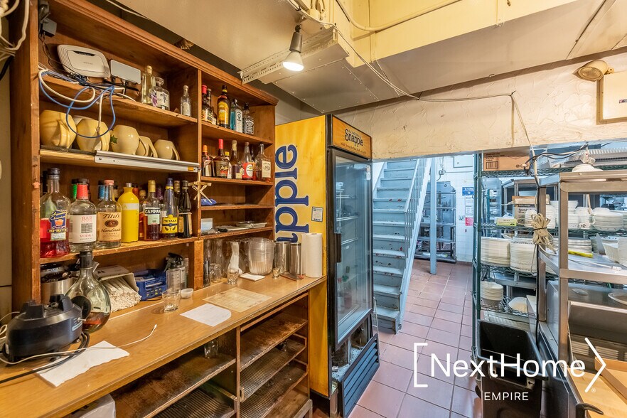 More Photos Of 34-10 31st Ave, Long Island City General Retail For Sale