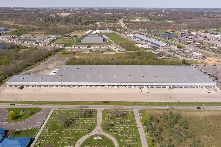 More Photos Of 1340 E Dayton Yellow Springs Rd, Fairborn Distribution For Lease