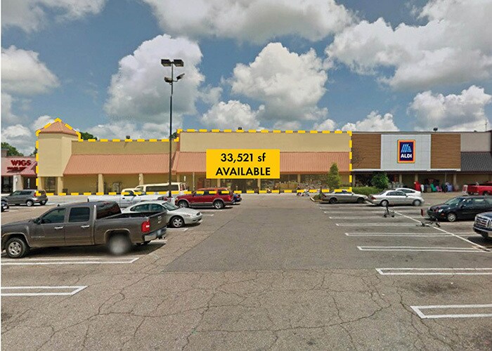 Primary Photo Of 2200-2430 W Thomas St, Hammond General Retail For Lease