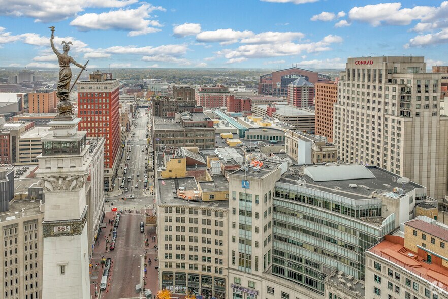 More Photos Of 40 Monument Cir, Indianapolis Office For Sale