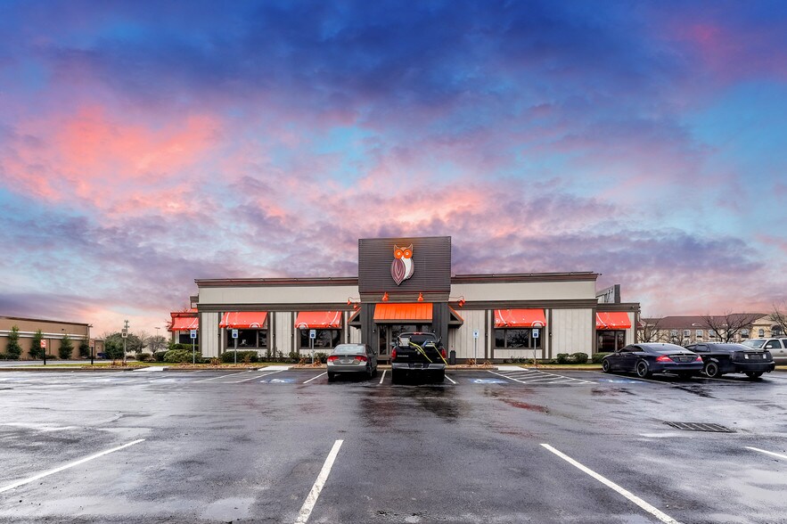 More Photos Of 2200 S Hwy 6, Houston Restaurant For Lease