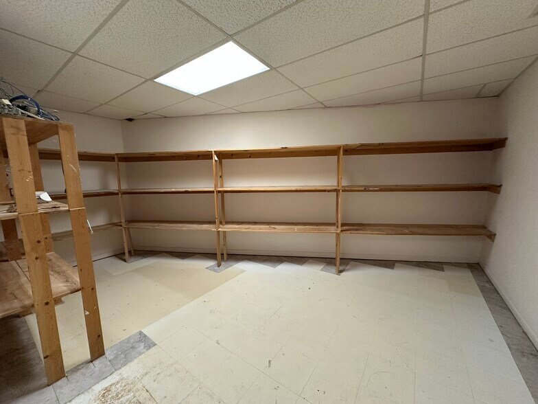 More Photos Of 101 Demorest Square Dr, Demorest Unknown For Lease