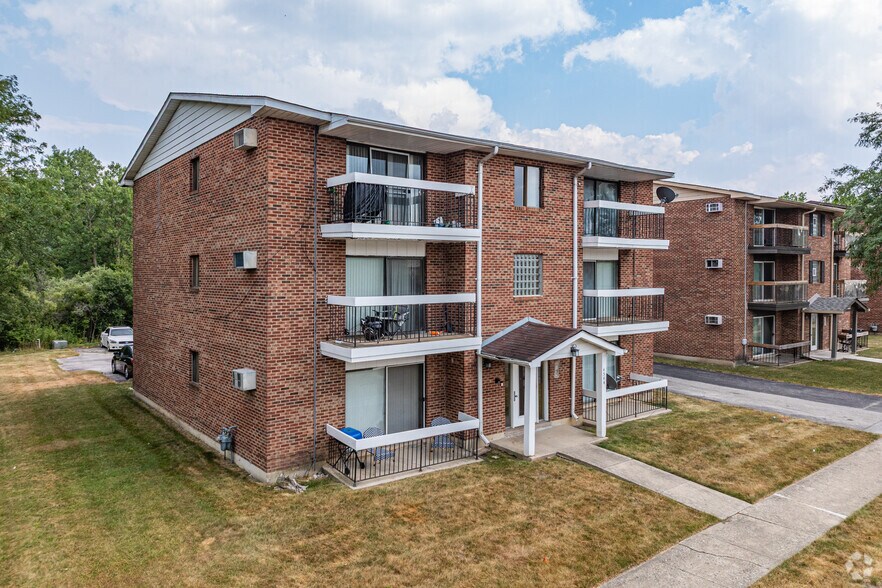 More Photos Of 4544 Heartland Dr, Richton Park Apartments For Sale