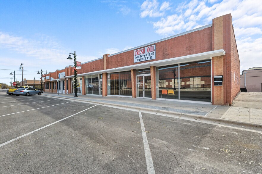 Primary Photo Of 322-326 Avenue C, Killeen Storefront For Lease