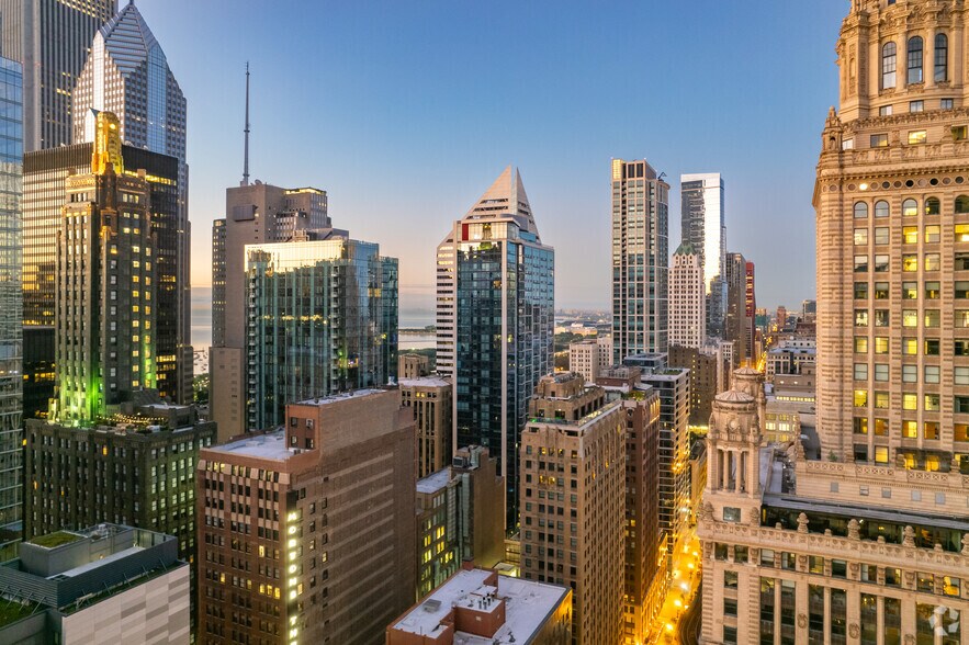 More Photos Of 73 E Lake St, Chicago Apartments For Sale
