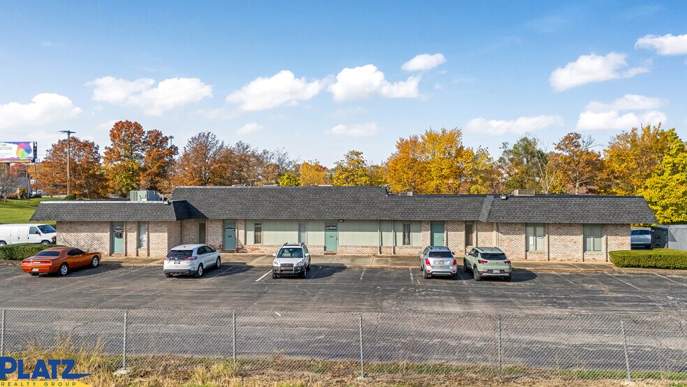More Photos Of 5208 Mahoning Ave, Austintown Office For Lease