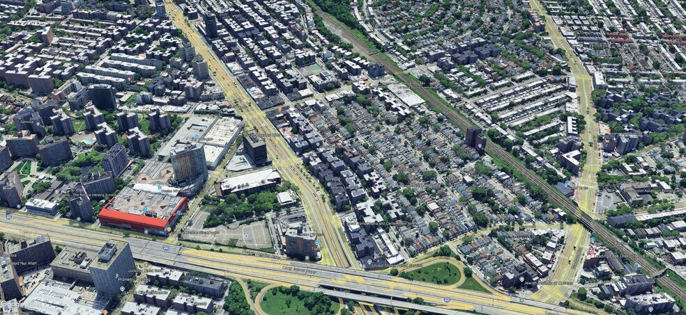 More Photos Of 9530 Queens Blvd, Rego Park Storefront For Sale