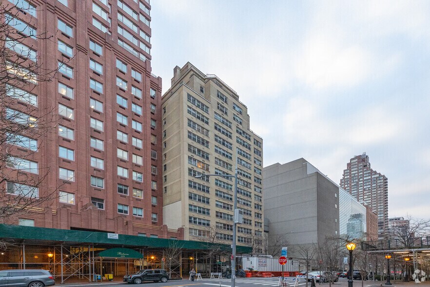 Primary Photo Of 520 E 72nd St, New York Apartments For Sale