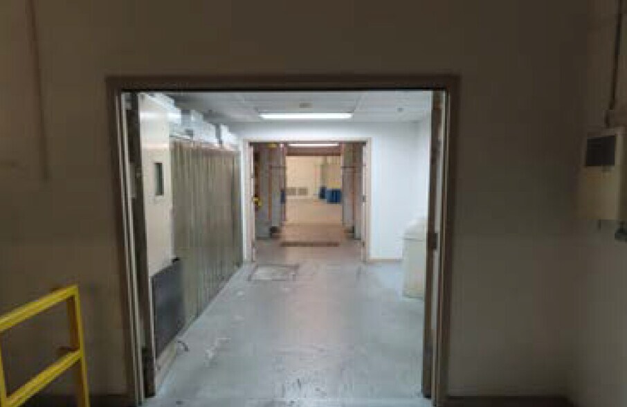 More Photos Of 2903 Lee Ave, Sanford Manufacturing For Lease