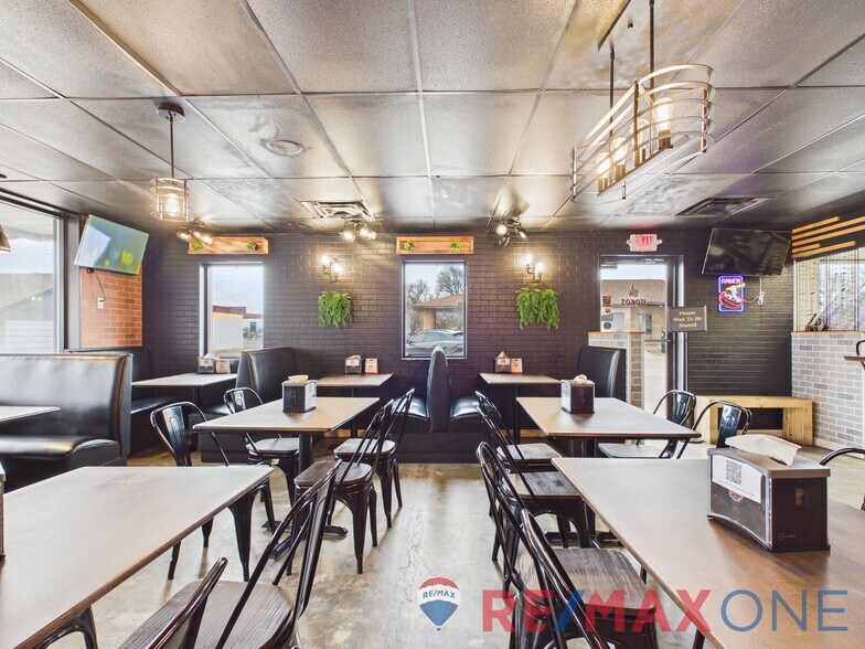 More Photos Of 108 W Kansas Ave, Garden City Office For Sale