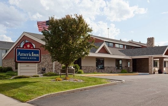 Primary Photo Of 1423 35th St S, Fargo Hotel For Sale
