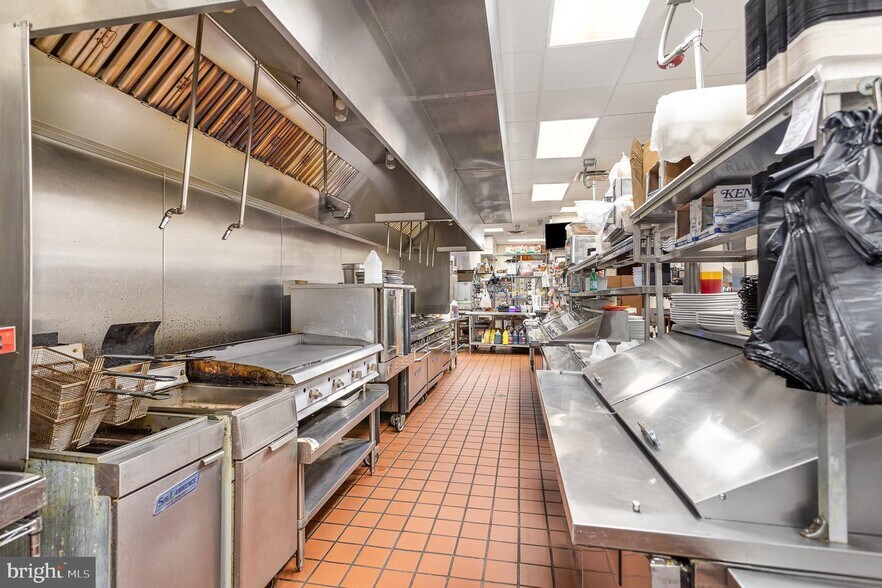 More Photos Of 132 W Main St, Westminster Restaurant For Sale