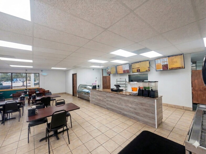 More Photos Of 9343 Lem Turner Rd, Jacksonville Fast Food For Sale