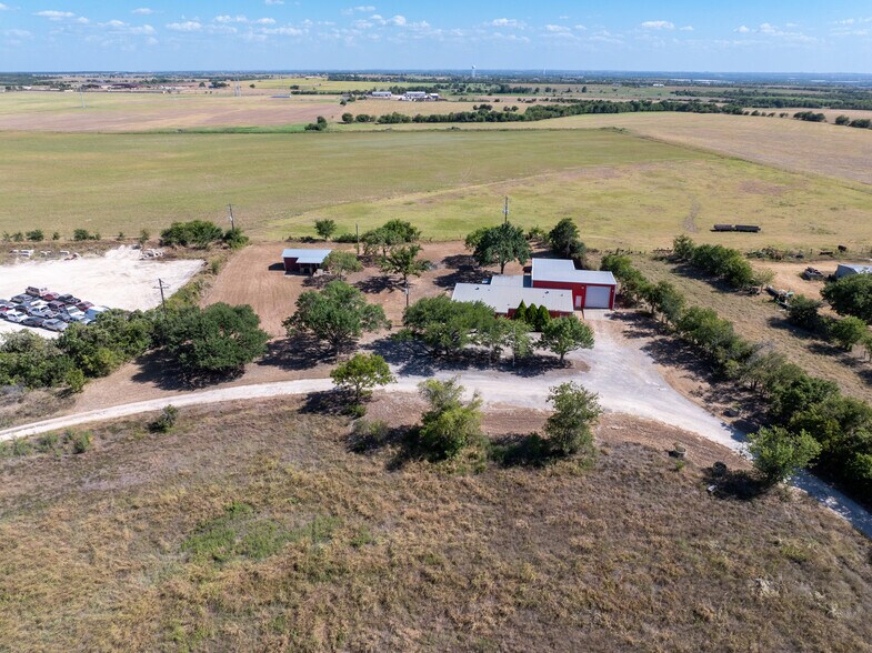 More Photos Of 400 Windy Hill School Rd, Georgetown Flex For Sale
