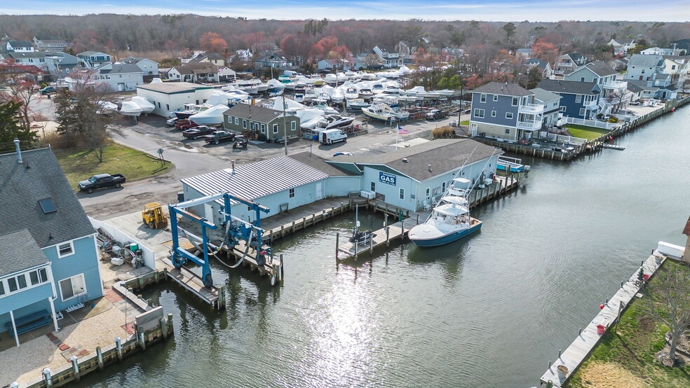 More Photos Of 101 Baltic Ave, Waretown Marina For Sale
