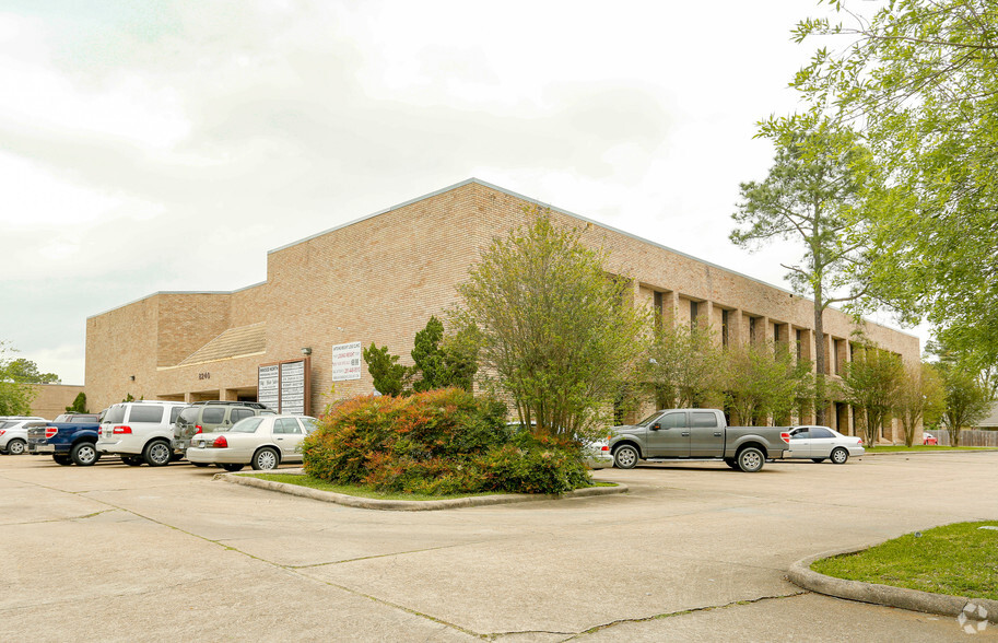 Primary Photo Of 8240 Antoine Dr, Houston Medical For Sale