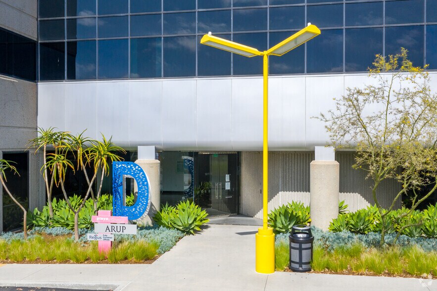 More Photos Of 12777 W Jefferson Blvd, Los Angeles Office For Lease