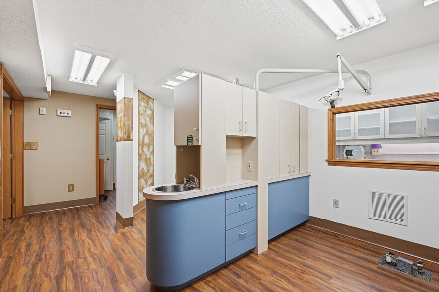 More Photos Of 1050 Sullivan Ave, South Windsor Medical For Sale