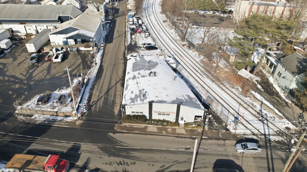 More Photos Of 59 W Church St, Spring Valley Auto Repair For Sale