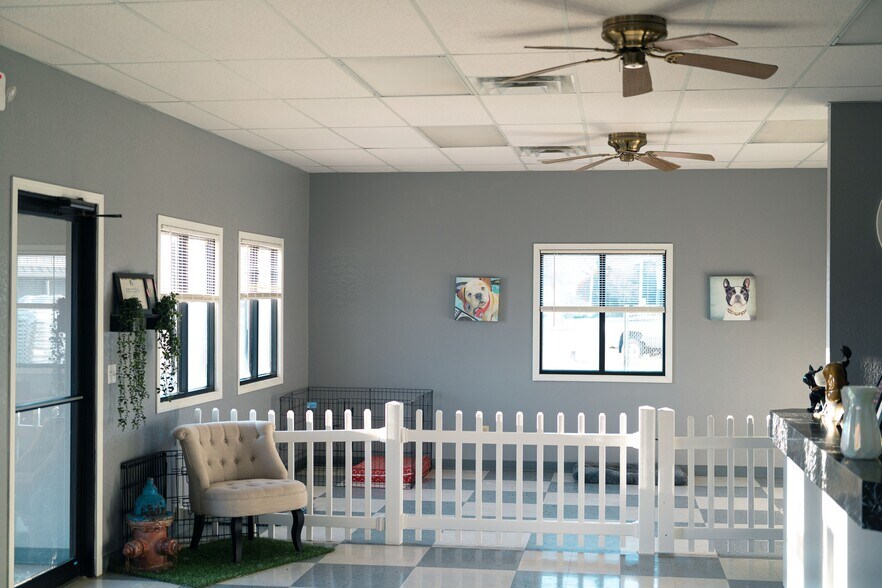 More Photos Of 520 S Ramsey Dr, Valley Center Freestanding For Sale