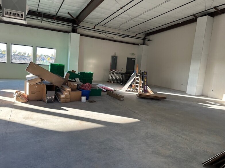 More Photos Of 36 NM-150, El Prado General Retail For Lease