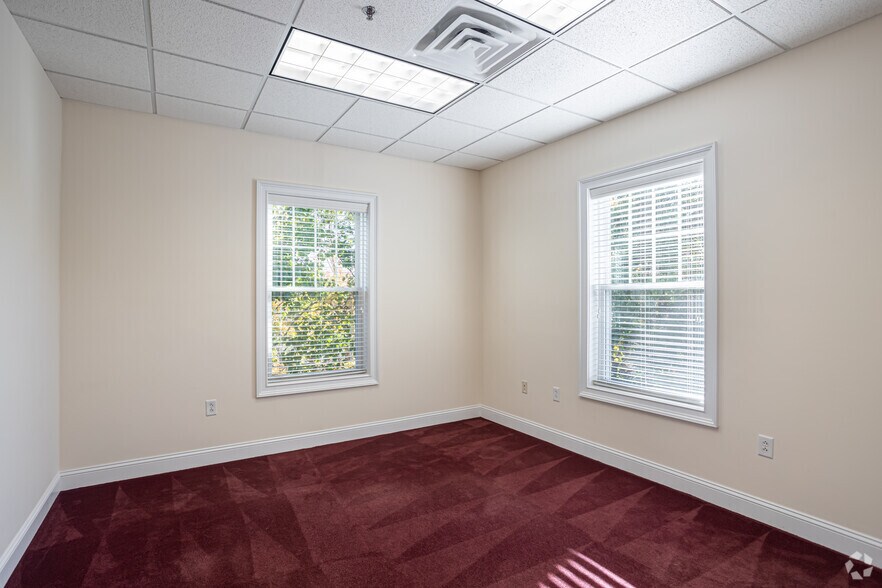 More Photos Of 45 Lyman St, Westborough Medical For Lease