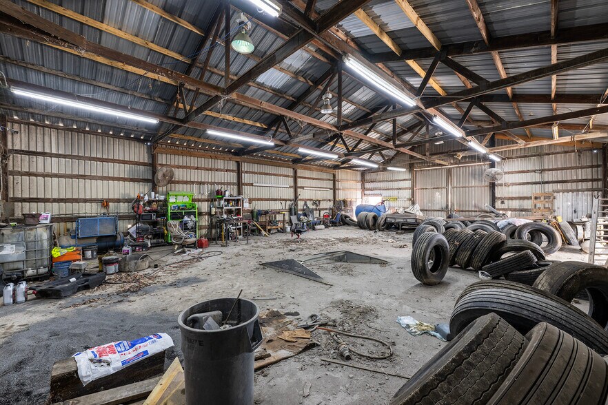 More Photos Of 16636 Bear Bayou Dr, Channelview Warehouse For Sale