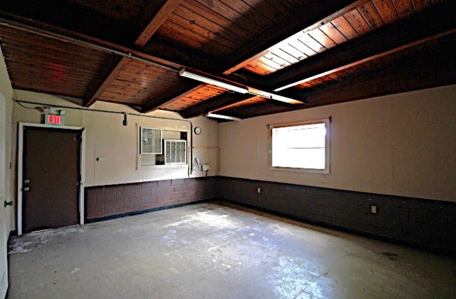 More Photos Of 10155 Main St N, Nahunta General Retail For Sale