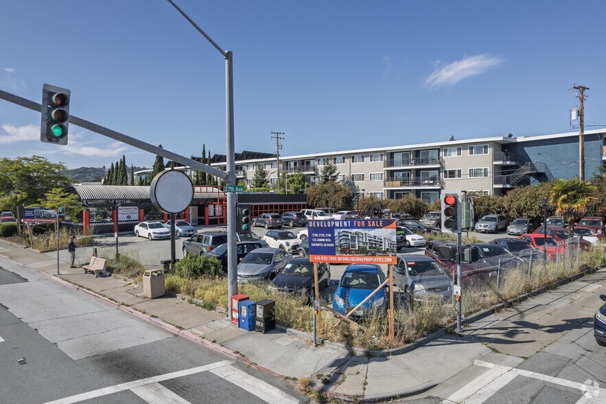 More Photos Of 2700 S El Camino Real, San Mateo Apartments For Sale