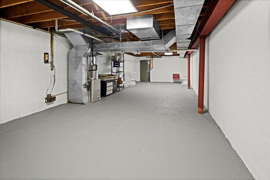 More Photos Of 5 Mountain Blvd, Warren Office For Lease