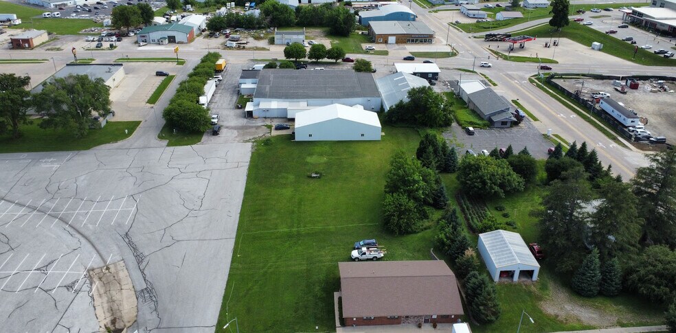 More Photos Of 1112 Chatburn Ave, Harlan Industrial For Sale