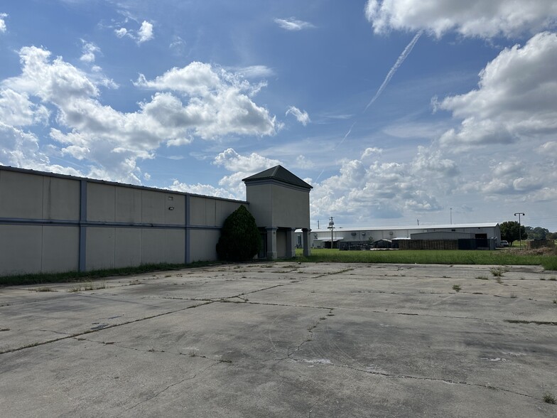 Primary Photo Of 277 Soldiers Colony Rd, Canton Warehouse For Lease