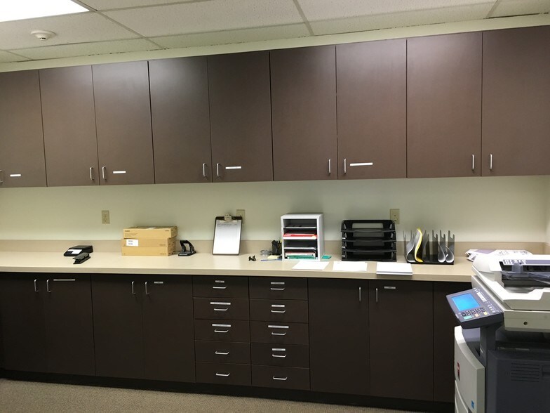 More Photos Of 16800 N Dallas Pky, Dallas Medical For Sale