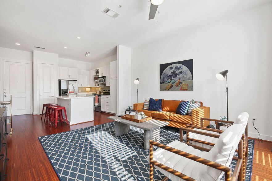 More Photos Of 3699 McKinney Ave, Dallas Unknown For Sale