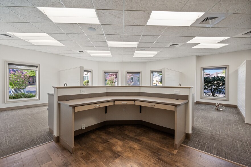 More Photos Of 6102 82nd St, Lubbock Medical For Sale