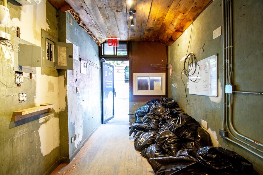 More Photos Of 40 Rivington St, New York Apartments For Lease