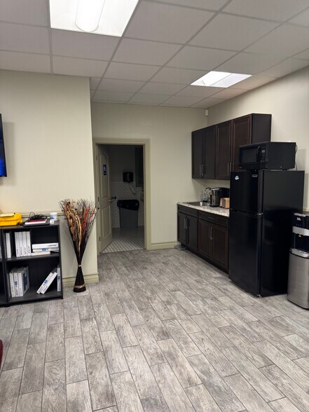 More Photos Of 8046 Main St, Stanton Freestanding For Sale